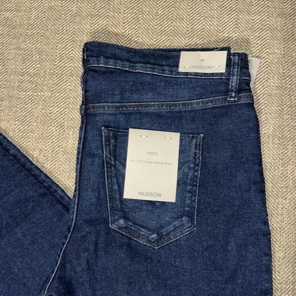 NWT HUDSON JEANS MID RISE SUPER SKINNY ANKLE NICO FOSSIL SIZE 33 - Picture 1 of 8